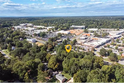 3123 W Friendly Avenue, Greensboro, NC 27408 - Photo 30