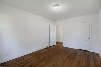 3123 W Friendly Avenue, Greensboro, NC 27408 - Photo 22