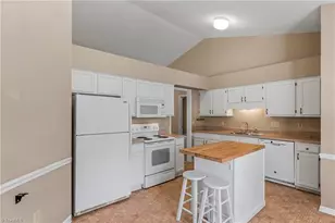 5804 Manor Ridge Trail, Greensboro, NC 27407 - Photo 12