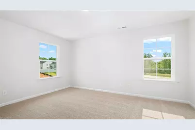 618 Beechwood Circle, Thomasville, NC 27360 - Photo 14