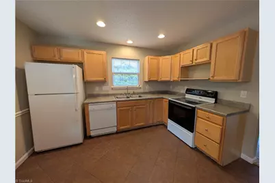 275 Malamute Lane, Greensboro, NC 27407 - Photo 4