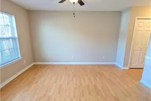 275 Malamute Ln, Greensboro, NC 27407 - Photo 8