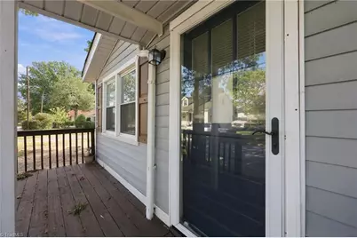 413 New Street, Kernersville, NC 27284 - Photo 2