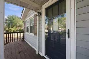 413 New St, Kernersville, NC 27284 - Photo 2