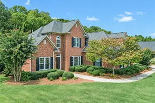 144 Oak Leaf Ln, Lewisville, NC 27023 - Photo 2