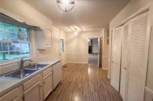 812 Pineburr Rd, Jamestown, NC 27282 - Photo 2
