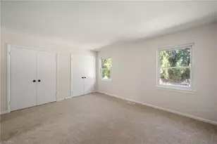 5721 Bramblegate Rd, Greensboro, NC 27409 - Photo 18