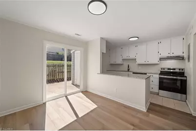 5721 Bramblegate Road #E, Greensboro, NC 27409 - Photo 12