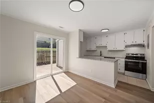 5721 Bramblegate Rd, Greensboro, NC 27409 - Photo 12