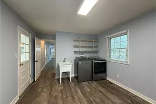 331 Burkewood Dr, Winston-Salem, NC 27104 - Photo 8
