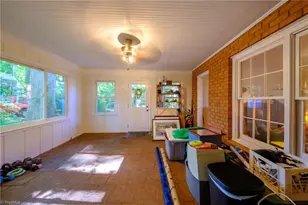 102 Sparger Pl, Greensboro, NC 27455 - Photo 6