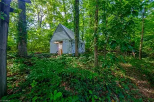 102 Sparger Pl, Greensboro, NC 27455 - Photo 38