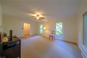 102 Sparger Pl, Greensboro, NC 27455 - Photo 18