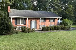 1224 Mountain View Rd, North Wilkesboro, NC 28659 - Photo 4
