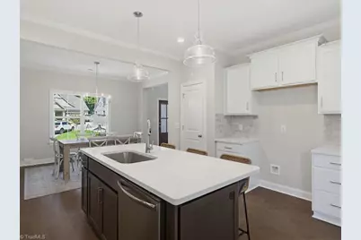 811 Gibb Street, Winston-Salem, NC 27106 - Photo 10