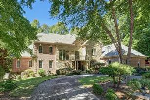 4 Elm Ridge Ct, Greensboro, NC 27408 - Photo 4