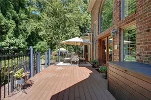 4 Elm Ridge Ct, Greensboro, NC 27408 - Photo 38