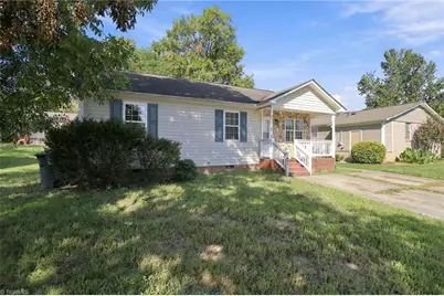1402 Brown Boulevard, Greensboro, NC 27401 - Photo 2