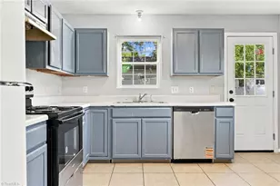 1402 Brown Blvd, Greensboro, NC 27401 - Photo 6
