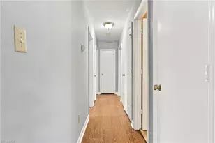 1402 Brown Blvd, Greensboro, NC 27401 - Photo 10