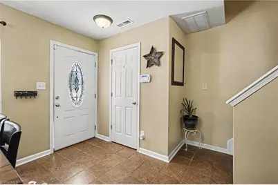 160 Rockbridge Court, Kernersville, NC 27284 - Photo 4