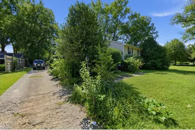 534 Parkview Drive, Burlington, NC 27215 - Photo 12