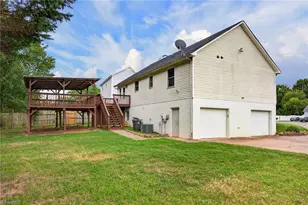 3921 Quillmark Ct, Winston-Salem, NC 27127 - Photo 24