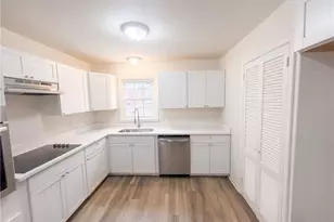 505 Leawood Dr, Greensboro, NC 27410 - Photo 2