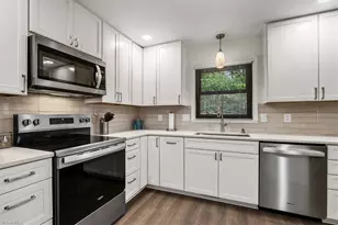 5805 Sagebrush Trail, Greensboro, NC 27409 - Photo 14