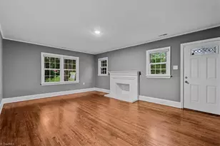 435 W Sharpe St, Statesville, NC 28677 - Photo 6