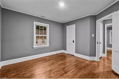 435 W Sharpe Street, Statesville, NC 28677 - Photo 12