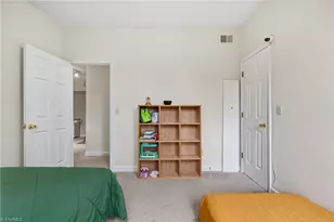 382 Meadows Cir, Winston-Salem, NC 27104 - Photo 22