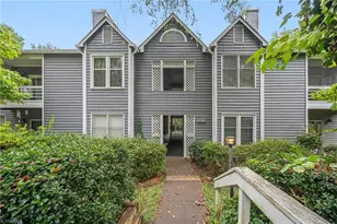 382 Meadows Cir, Winston-Salem, NC 27104 - Photo 1