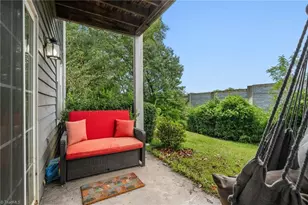 382 Meadows Cir, Winston-Salem, NC 27104 - Photo 26