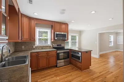 525 Farriss Avenue E, High Point, NC 27262 - Photo 14