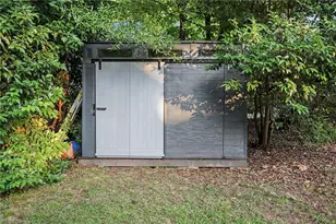 1314 Winstead Pl, Greensboro, NC 27408 - Photo 26