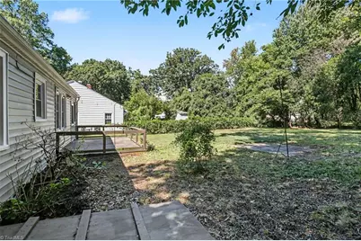 1314 Winstead Place, Greensboro, NC 27408 - Photo 24