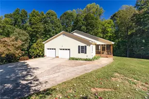 154 Stanley Ave, Winston-Salem, NC 27101 - Photo 32