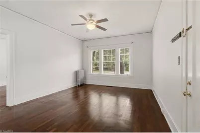 906 W Market Street #B1, Greensboro, NC 27401 - Photo 6