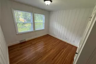 2403 Lyndhurst Ave, Winston-Salem, NC 27103 - Photo 8