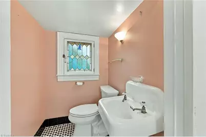 1525 Cloverdale Avenue, Winston-Salem, NC 27104 - Photo 18