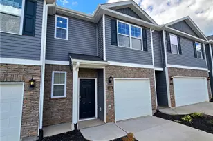1104 Broholmer Ln, Greensboro, NC 27405 - Photo 2