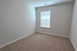1104 Broholmer Ln, Greensboro, NC 27405 - Photo 16