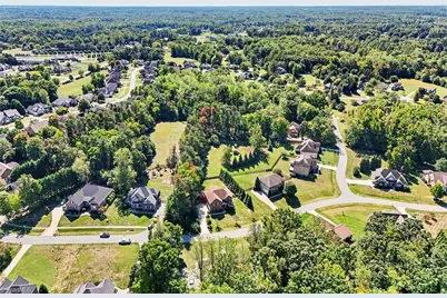 8919 Grove Park Drive, Oak Ridge, NC 27310 - Photo 40