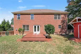 8919 Grv Pk Dr, Oak Ridge, NC 27310 - Photo 34