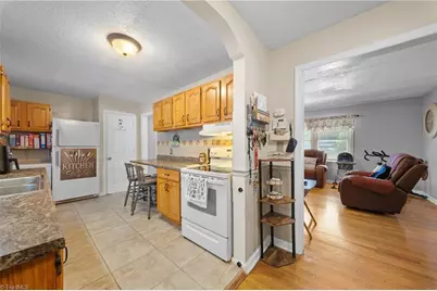 2613 Ellerbe Avenue, Winston-Salem, NC 27127 - Photo 8