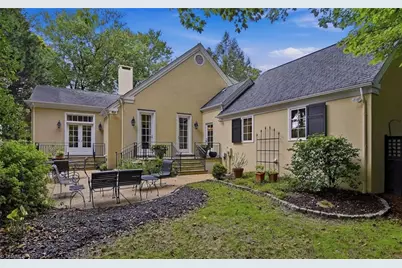 2004 Reynolda Road, Winston-Salem, NC 27106 - Photo 32