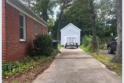1316 Hawthorne Lane, Burlington, NC 27215 - Photo 2