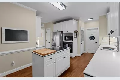 1804 Ridge Oaks Drive, Oak Ridge, NC 27310 - Photo 8