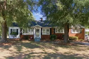 983 Nc Hwy 87, Burlington, NC 27217 - Photo 1